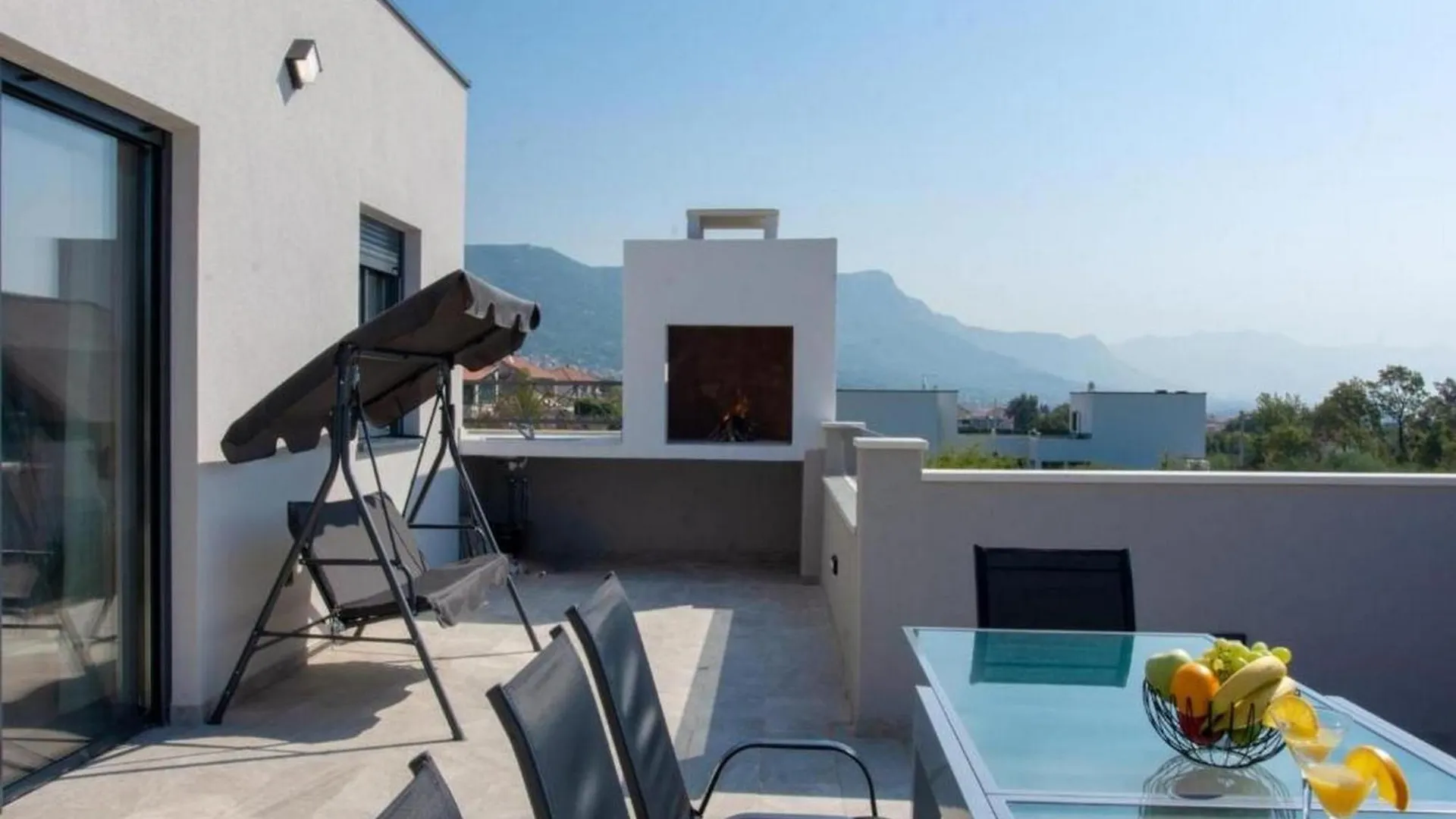 Elegant Oasis Villa With Pool,Jacuzzi And Relaxing Area Kastel Novi 0*,  Croatia