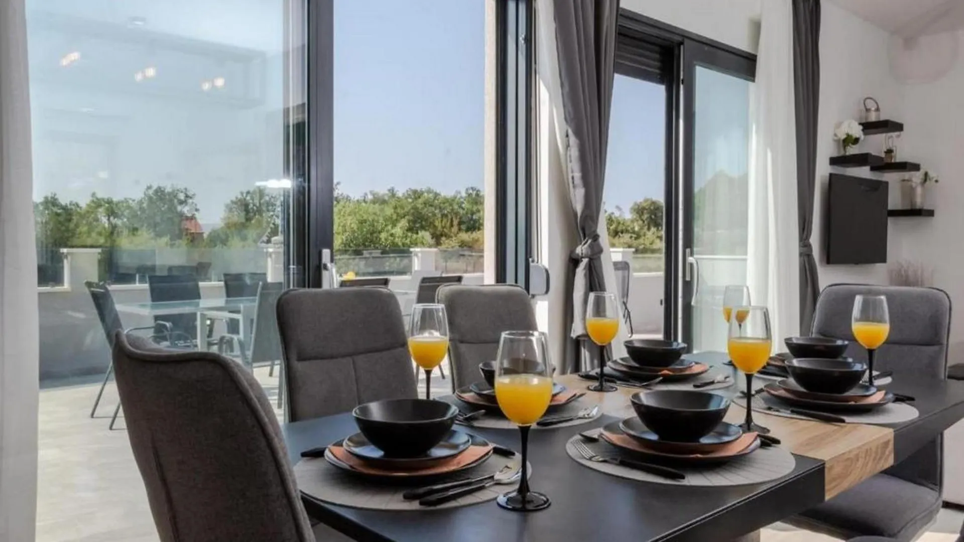 Elegant Oasis Villa With Pool,Jacuzzi And Relaxing Area Kastel Novi 0*,